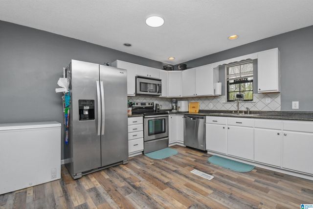 375 18TH STREET, Calera, AL 35040