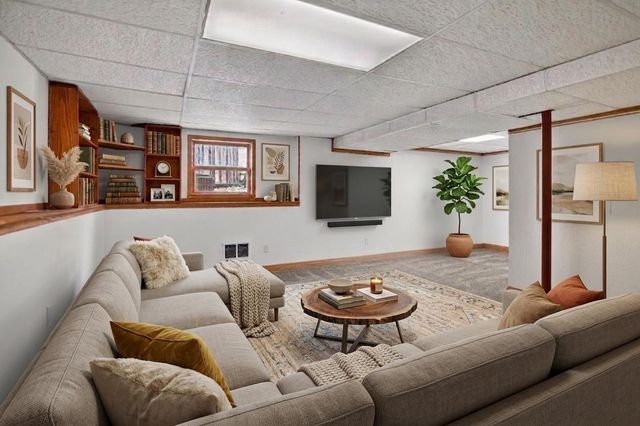 304 School Road, Cottage Grove, WI 53527