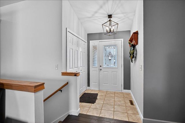 304 School Road, Cottage Grove, WI 53527