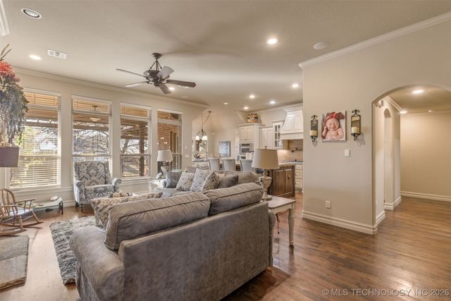 6950 E 127th Street S, Bixby, OK 74008