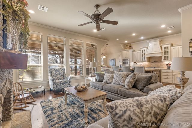 6950 E 127th Street S, Bixby, OK 74008