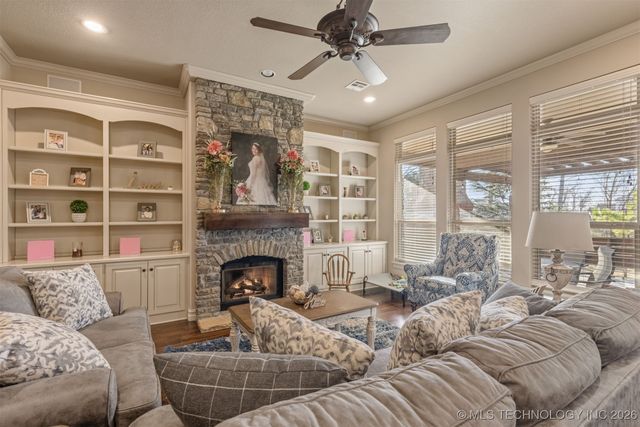 6950 E 127th Street S, Bixby, OK 74008