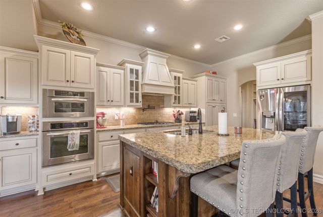 6950 E 127th Street S, Bixby, OK 74008