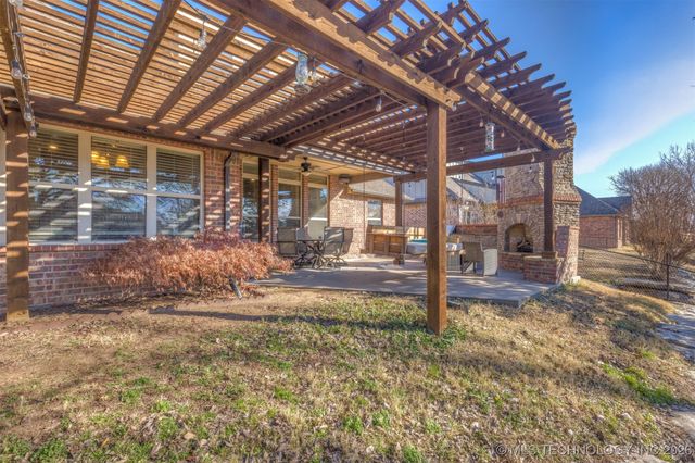 6950 E 127th Street S, Bixby, OK 74008