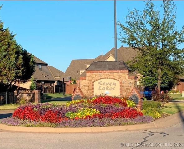 6950 E 127th Street S, Bixby, OK 74008