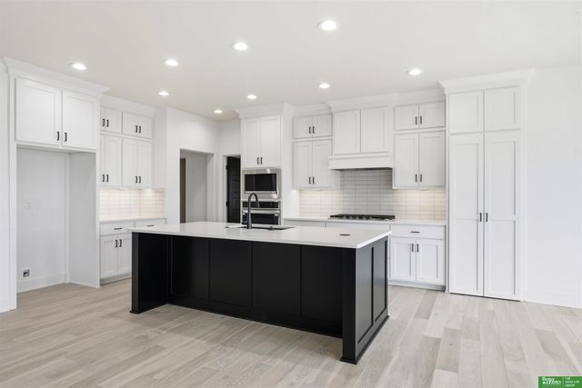 5427 N 213th Avenue, Elkhorn, NE 68022