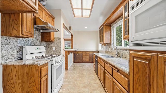 118 Ardmore, San Gabriel, CA 91775