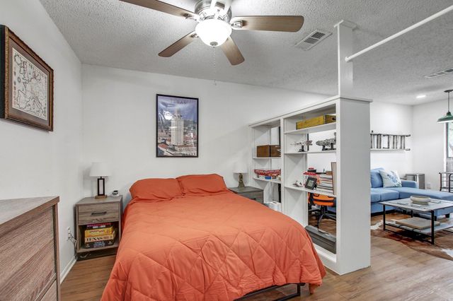 4701 Red River ST 102, Austin, TX 78751