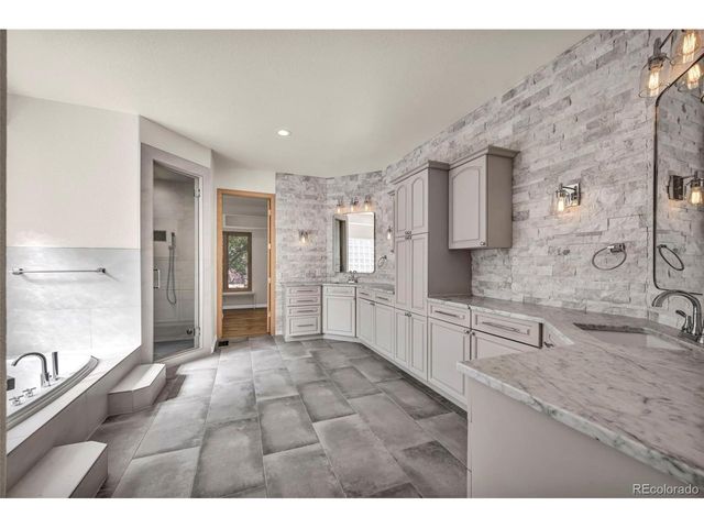 7152 S Perth St, Aurora, CO 80016