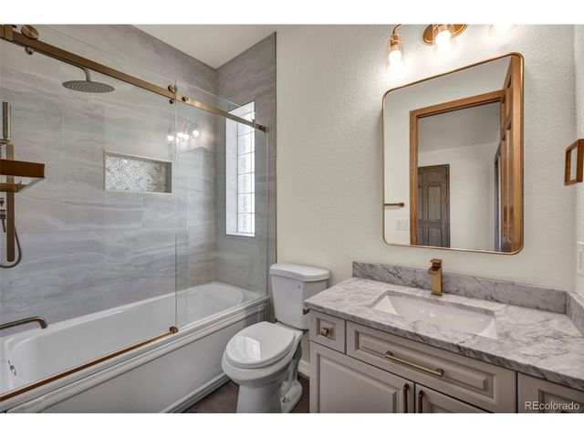 7152 S Perth St, Aurora, CO 80016