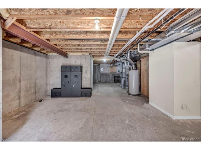 7152 S Perth St, Aurora, CO 80016