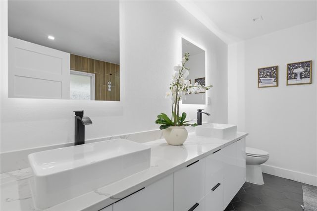 5604 Coventry LN, Austin, TX 78723