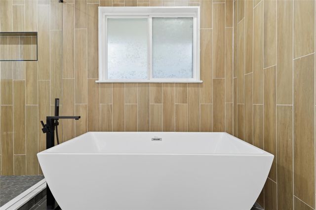 5604 Coventry LN, Austin, TX 78723