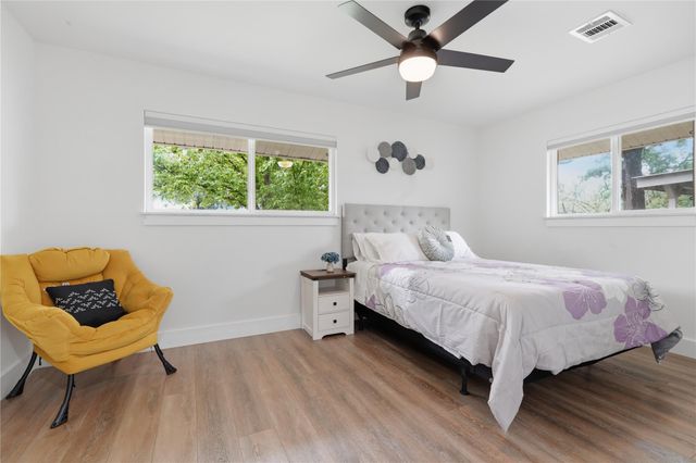 5604 Coventry LN, Austin, TX 78723