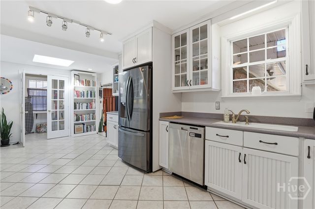 244 E 64th Street, Savannah, GA 31405