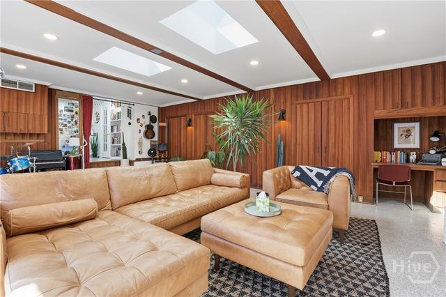 244 E 64th Street, Savannah, GA 31405