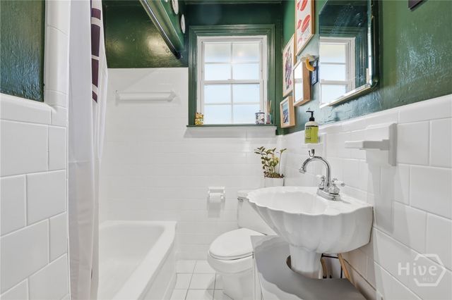 244 E 64th Street, Savannah, GA 31405