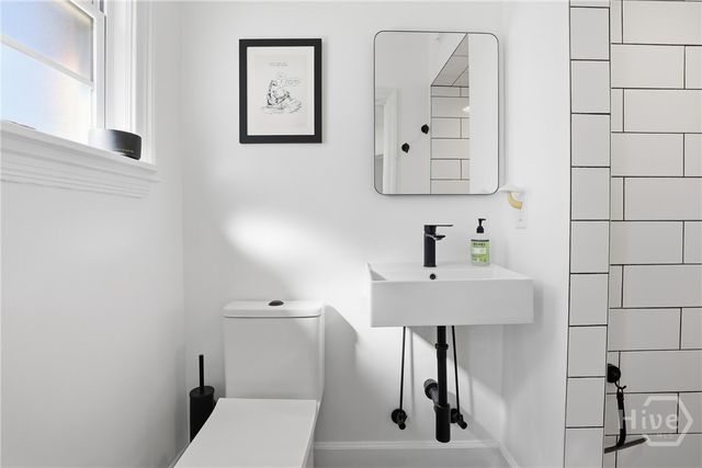 244 E 64th Street, Savannah, GA 31405