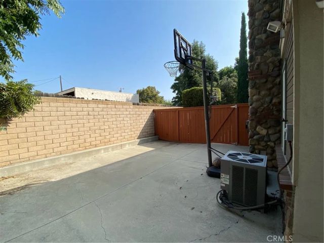 214 Violet Avenue F, Monrovia, CA 91016