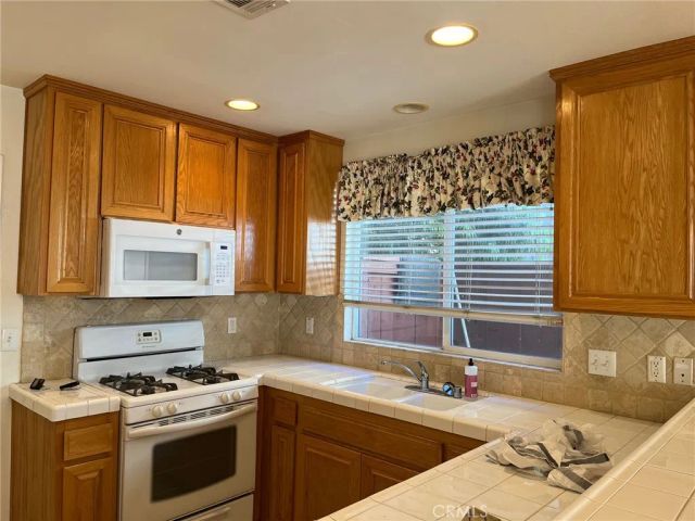214 Violet Avenue F, Monrovia, CA 91016