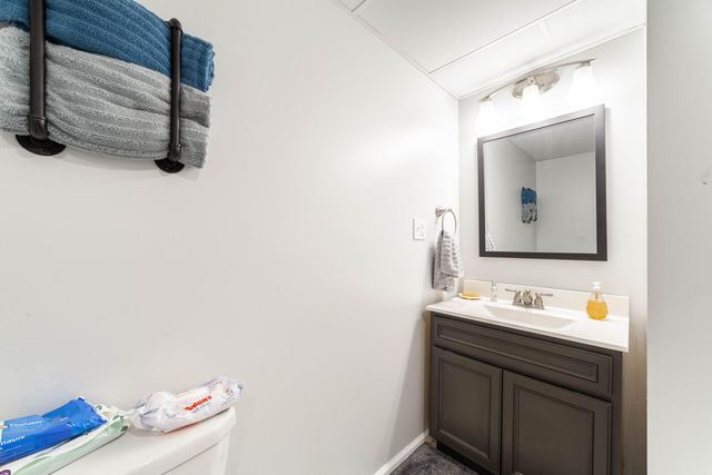 1318 COUNTY ROAD 2347, Moberly, MO 65270