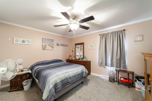 1318 COUNTY ROAD 2347, Moberly, MO 65270