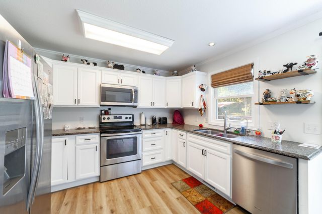 1318 COUNTY ROAD 2347, Moberly, MO 65270