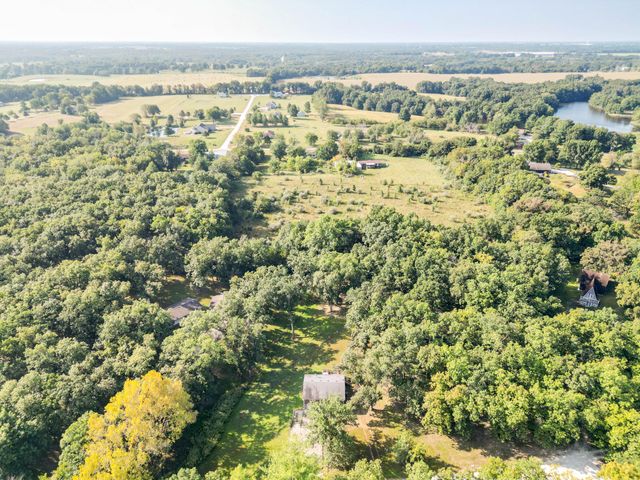 1318 COUNTY ROAD 2347, Moberly, MO 65270