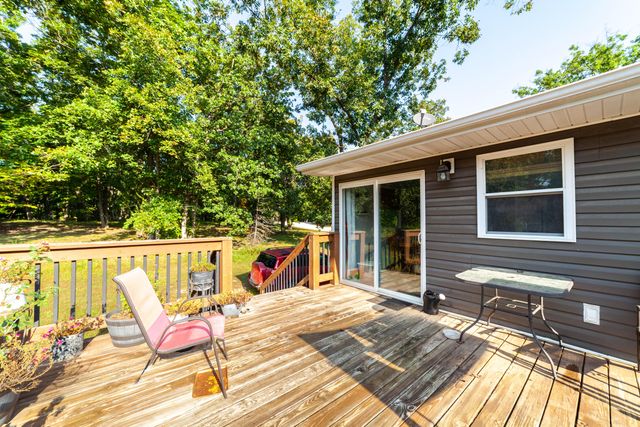 1318 COUNTY ROAD 2347, Moberly, MO 65270