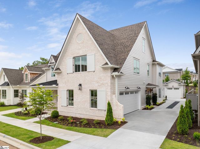 5 Crossmoor Circle, Greenville, SC 29607