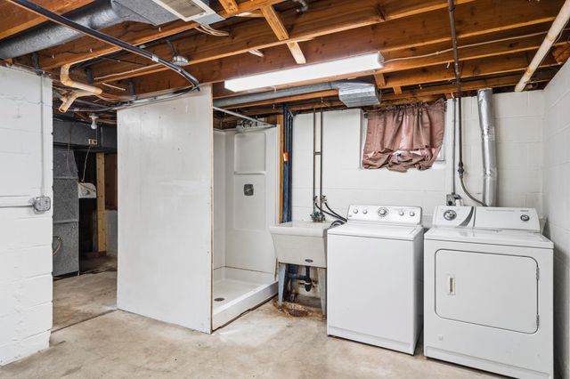 10500 Vessey Road, Bloomington, MN 55437