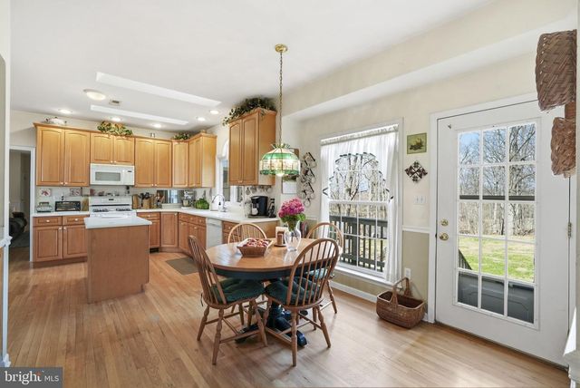140 BUNKER HILL RD, Princeton, NJ 08540