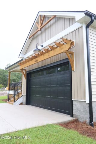 695 Stone Ridge Road SW, Supply, NC 28462