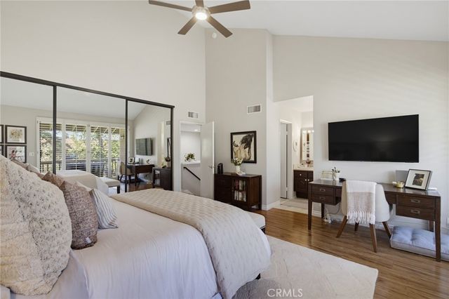 21901 Burbank, Woodland Hills, CA 91367