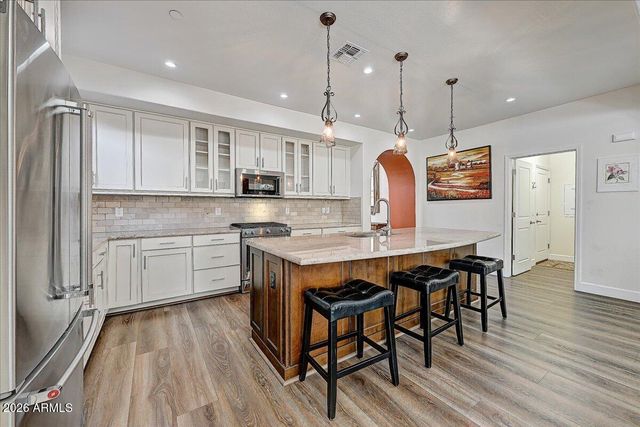 60 ALMARTE Circle, Carefree, AZ 85377