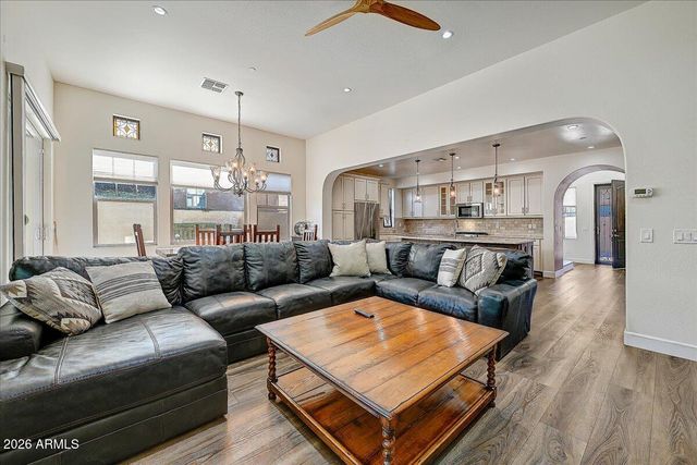 60 ALMARTE Circle, Carefree, AZ 85377