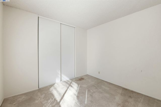 93 Cassia Dr, Hayward, CA 94544