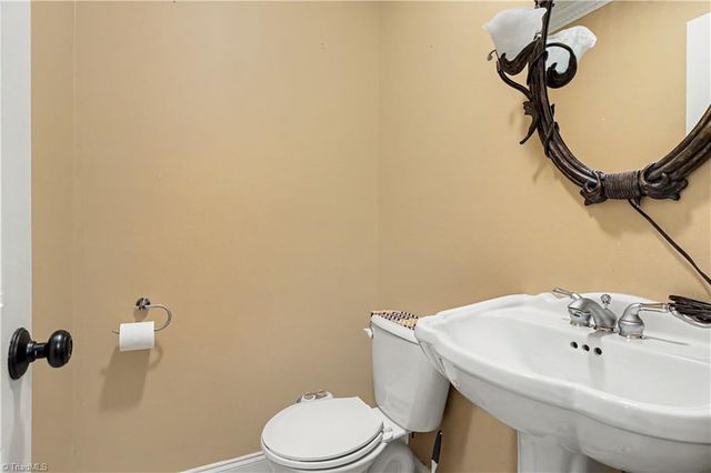 2322 Fleming Road, Greensboro, NC 27410