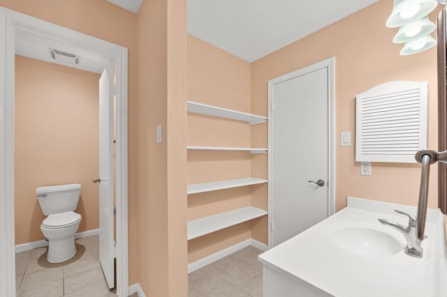 15575 Marina Drive 215C, Conroe, TX 77356