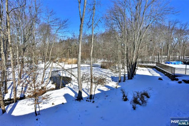 3806 Melville Court, Mahwah, NJ 07430