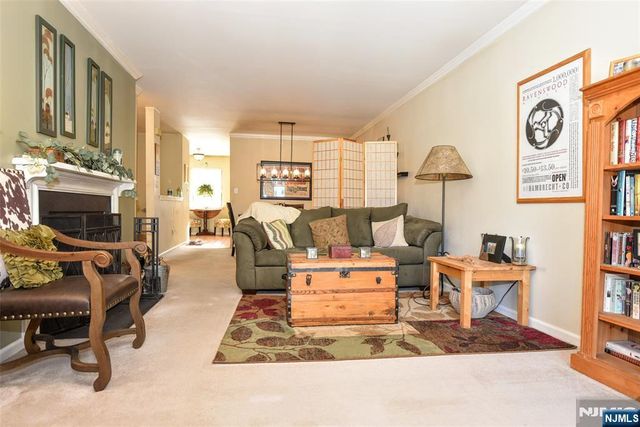 3806 Melville Court, Mahwah, NJ 07430