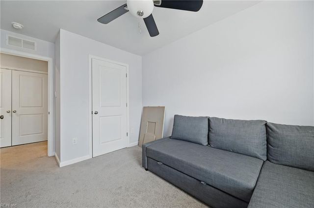 1519 Stanford LN, Newport News, VA 23608