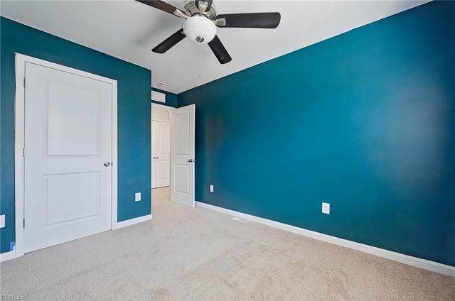 1519 Stanford LN, Newport News, VA 23608