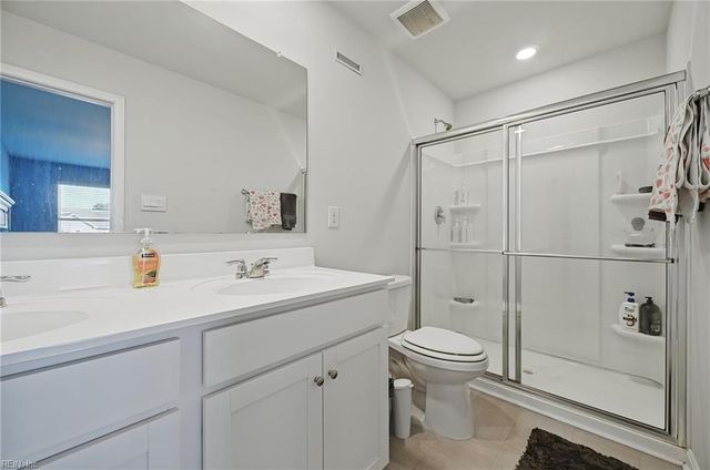 1519 Stanford LN, Newport News, VA 23608