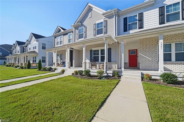 1519 Stanford LN, Newport News, VA 23608