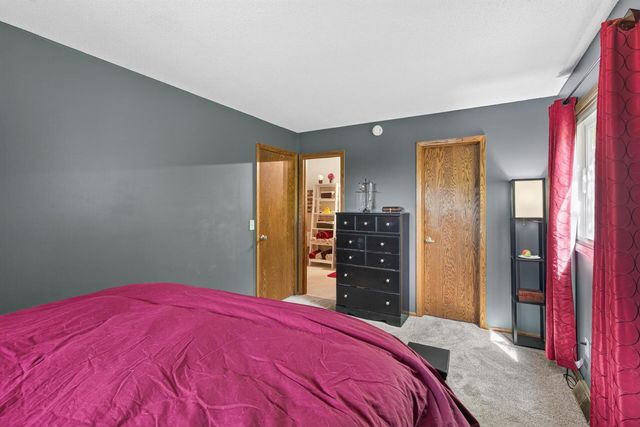3884 Calcite Drive, Eagan, MN 55122