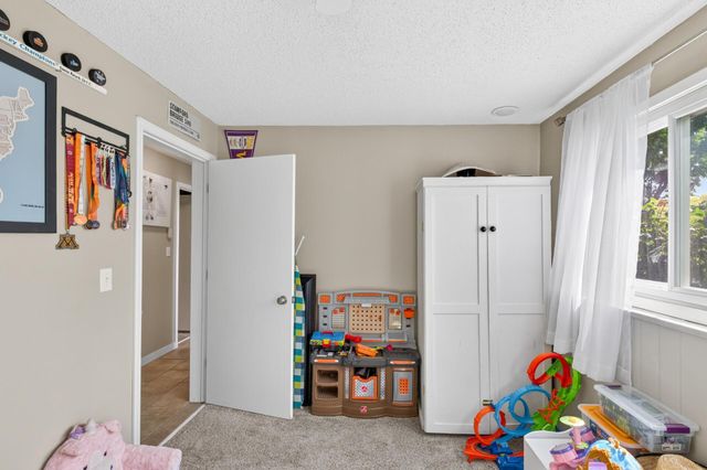 3884 Calcite Drive, Eagan, MN 55122