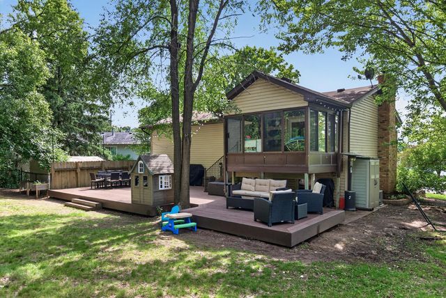 3884 Calcite Drive, Eagan, MN 55122