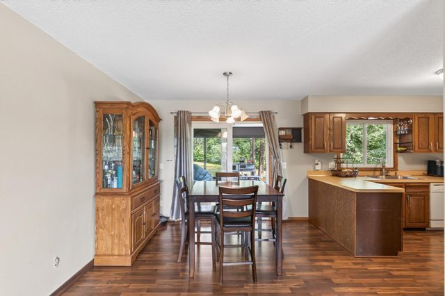 3884 Calcite Drive, Eagan, MN 55122