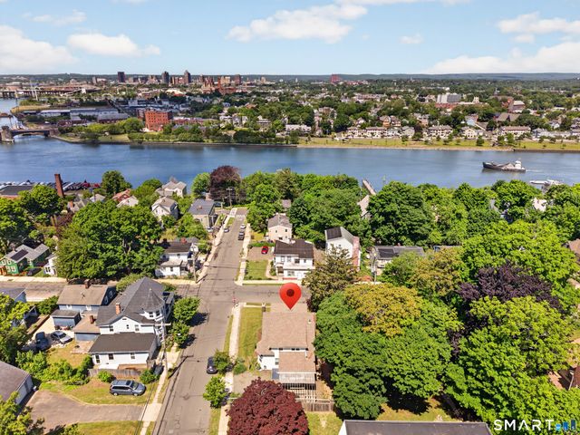 179 Lenox Street, New Haven, CT 06513
